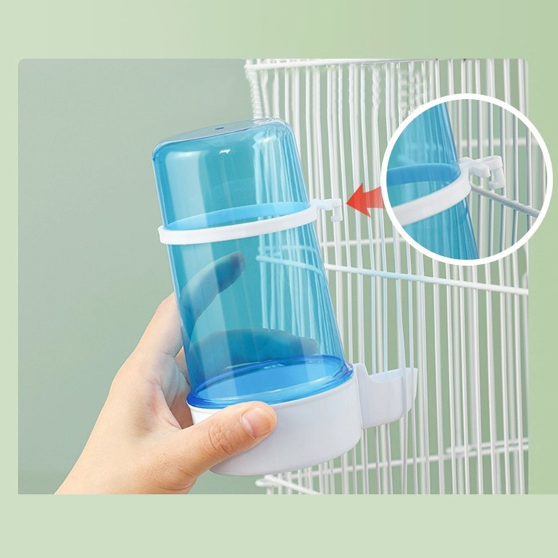Hanging Pet Feeder Squirrel Pa - Portion Control Container recensione e prezzo